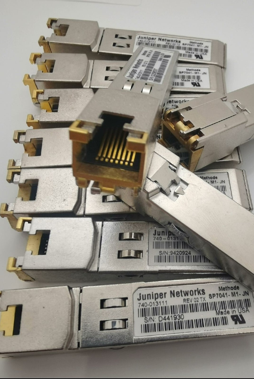 2pcs Juniper QFX-SFP-1GE-T 740-013111 1GE SFP-TX 100 M RJ45 SFP-1GE-T