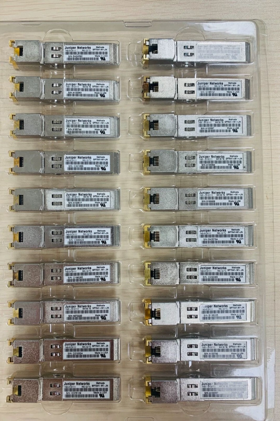 2pcs Juniper QFX-SFP-1GE-T 740-013111 1GE SFP-TX 100 M RJ45 SFP-1GE-T
