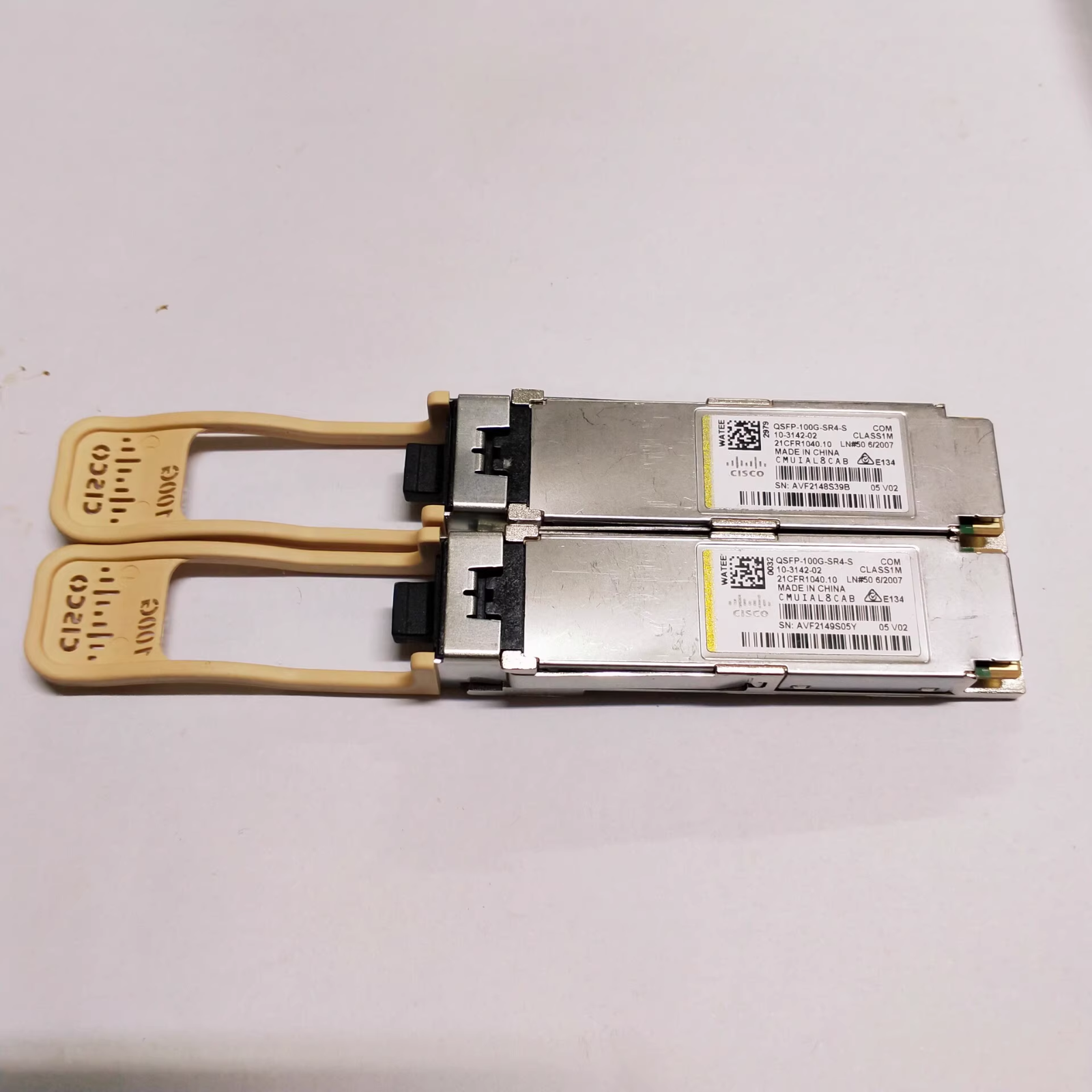 Genuine Cisco QSFP-100G-SR4-S 10-3142-02/03 100G QSFP SR4 Transceiver 1PCS
