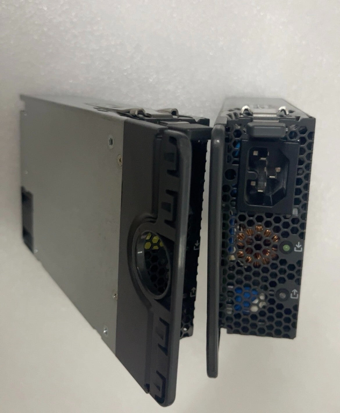 1PC gebraucht Cisco PWR-C5-125WAC Netzteil Original VIA Fedex P1