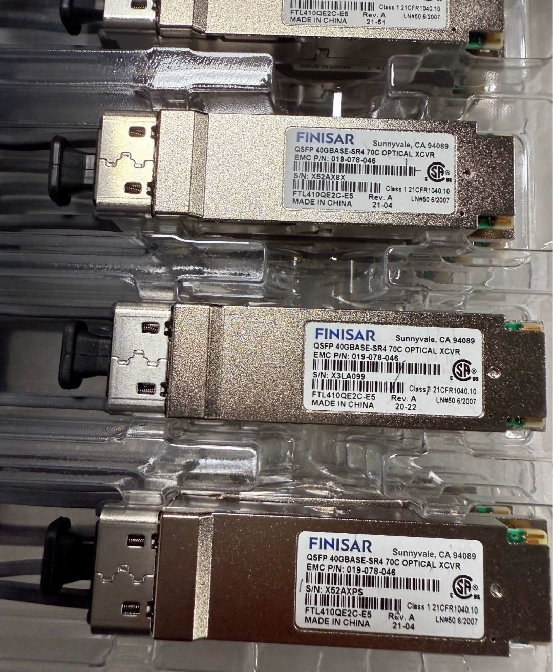 Lot of 5 Finisar FTL410QE2C-E5 019-078-046 40GBASE-SR4 QSFP Transceiver For EMC