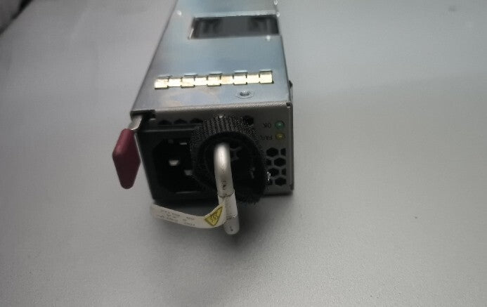 Fuente de alimentación de CA Cisco C4KX-PWR-750AC-R de 750 W para switches de la serie 4500-X