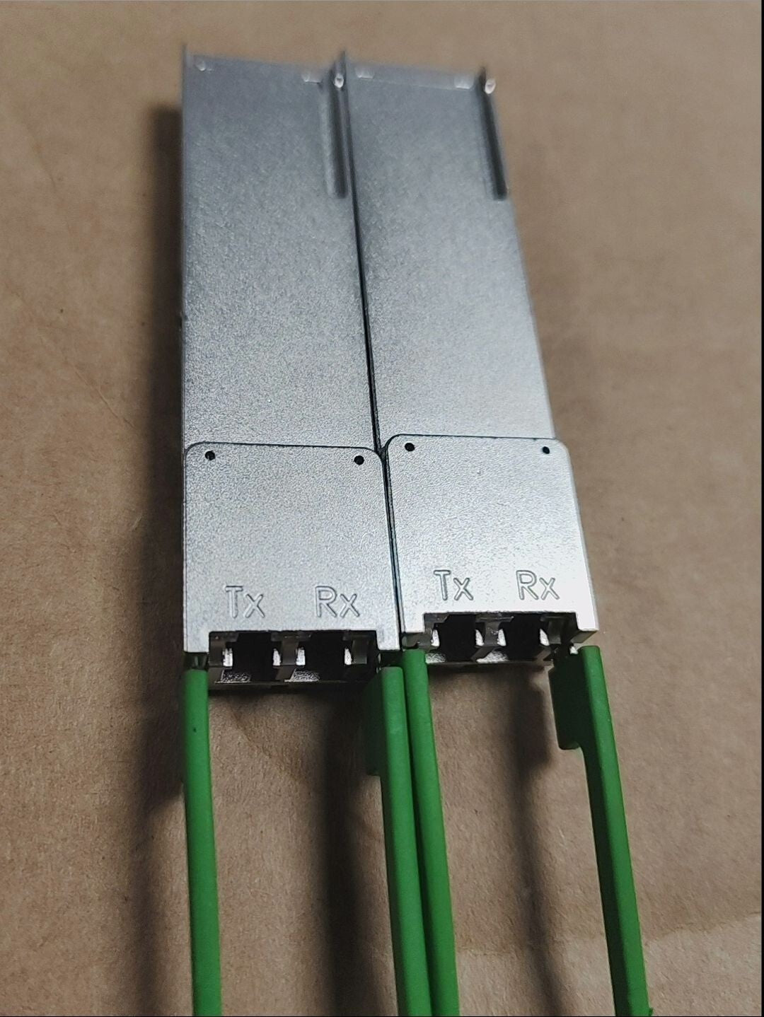 1pcs INTEL SPTSBP3CLCSA 100G-CWDM4 1271-1331nm Transceiver module