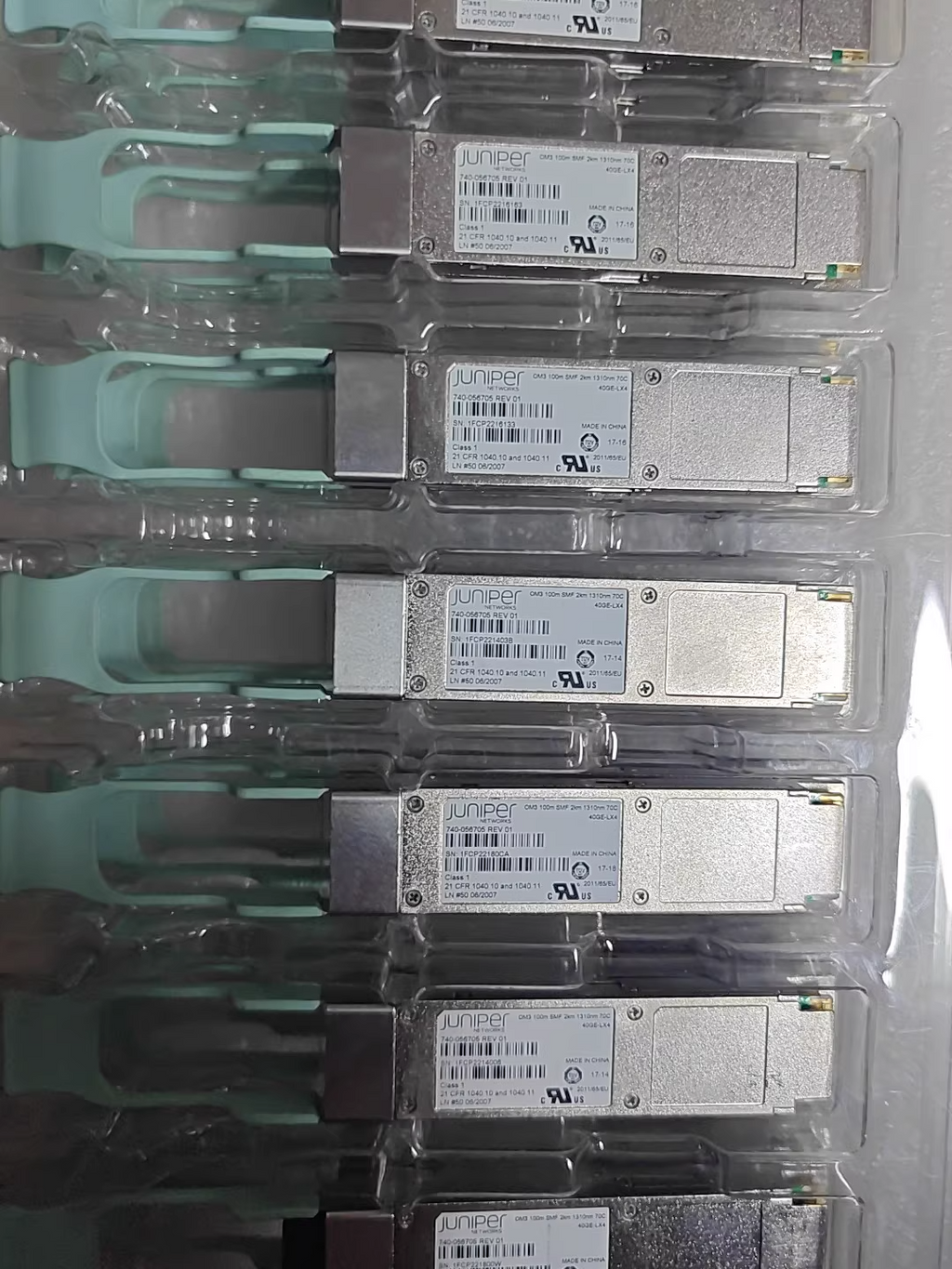 1PCS JUNIPER 740-056705 JNP-QSFP-40G-LX4 40GE-LX4 OM3 100m 1310nm SMF MODULE