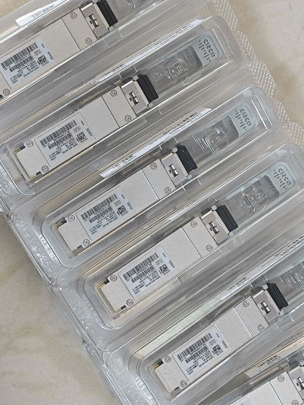 QTY 1 Cisco QSFP-40G-SR-BD 10-2945-02 40GBASE-SR-BiDi, duplex MMF QSFP+