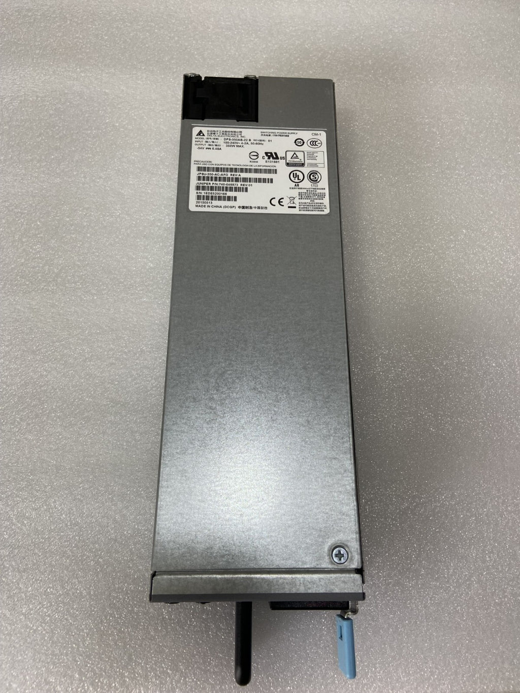 Fuente de alimentación Juniper JPSU-350-AC-AFO DPS-350AB-22 B para EX4300-48P buen trabajo