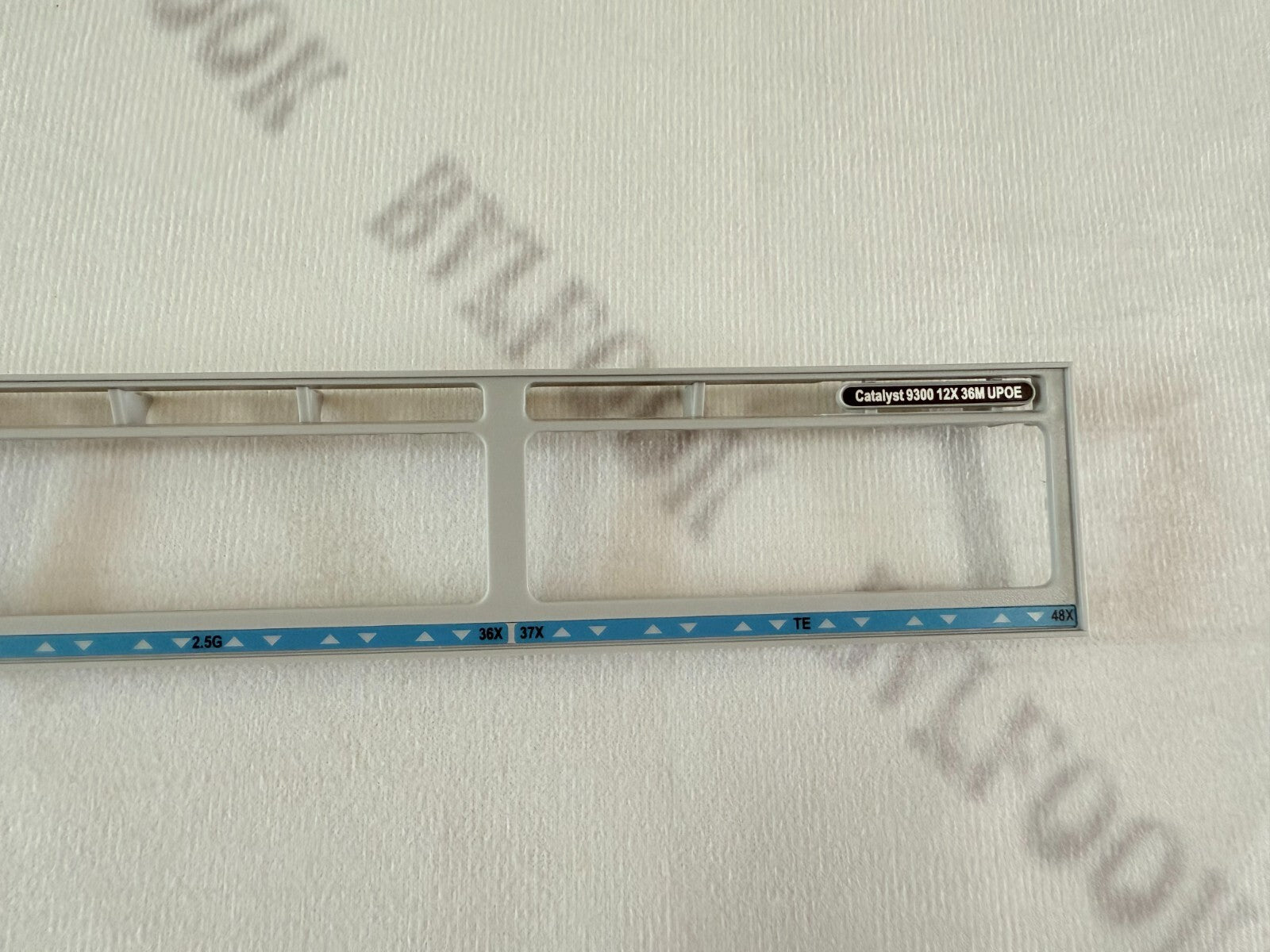 Cisco Catalyst C9300-48UXM-E C9300-48UXM-A Placa frontal de repuesto