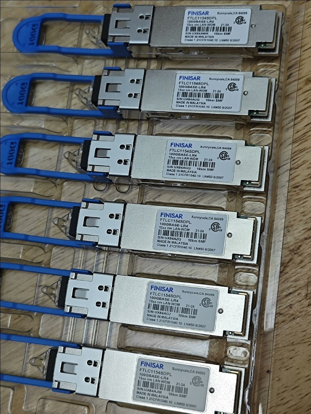 1pcs FINISAR FTLC1154SDPL OTU4 100GBASE-LR4 10km LAN-WDM Transceiver Module