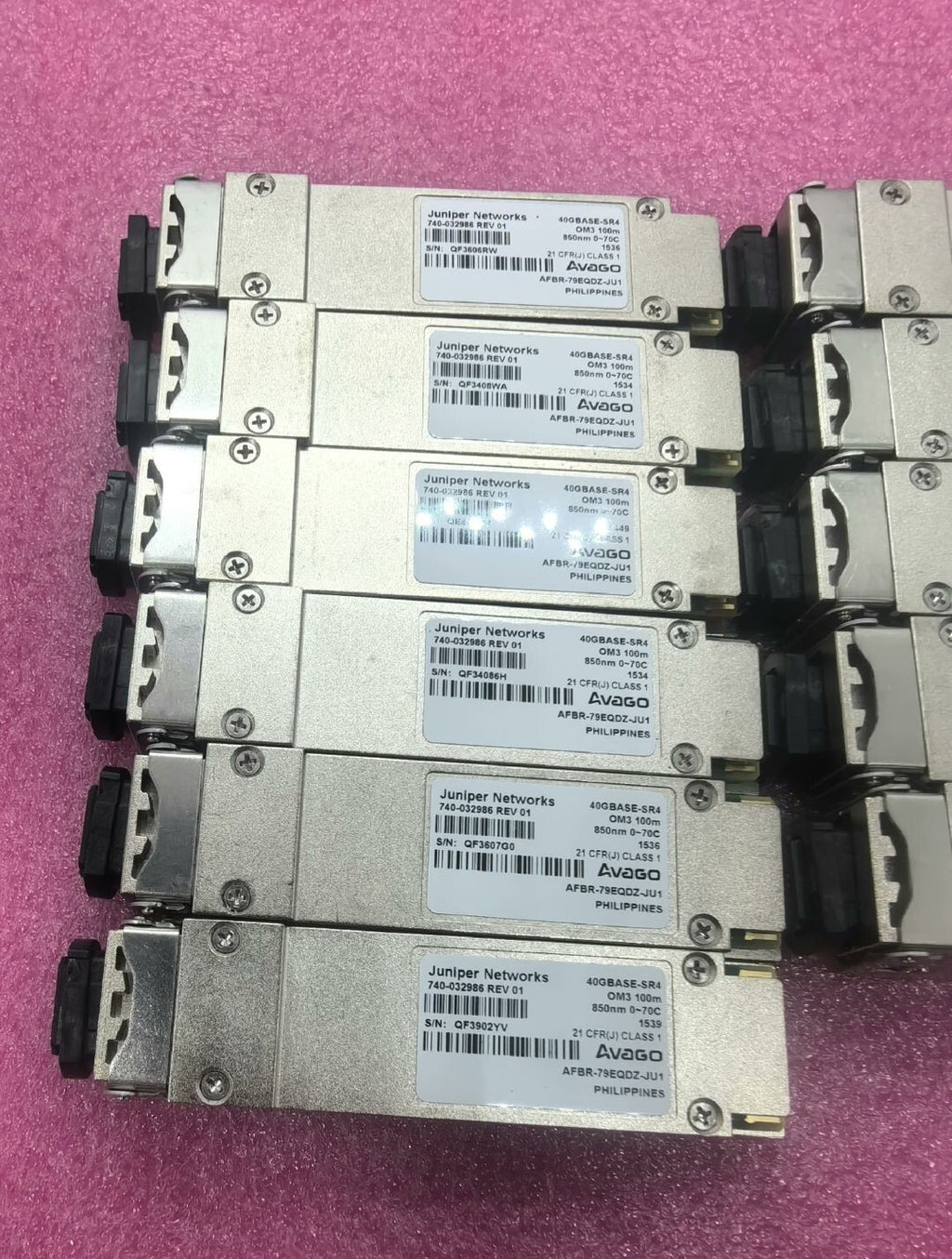 2pcs Juniper 740-032986 QFX-QSFP-40G-SR4 40Gbps OM3 850nm Avago AFBR-79EQDZ-JU1
