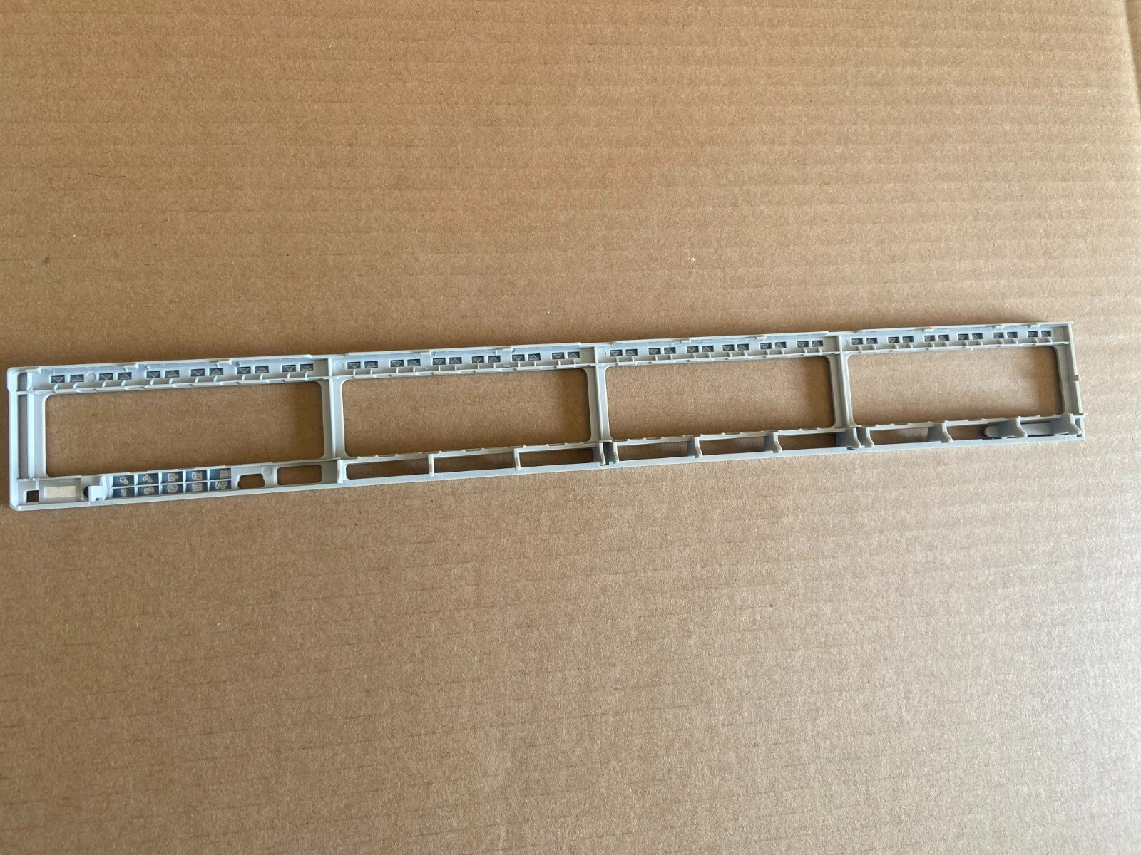 New Version Cisco Catalyst C9300-48P-A C9300-48P-E Faceplate for Replacement