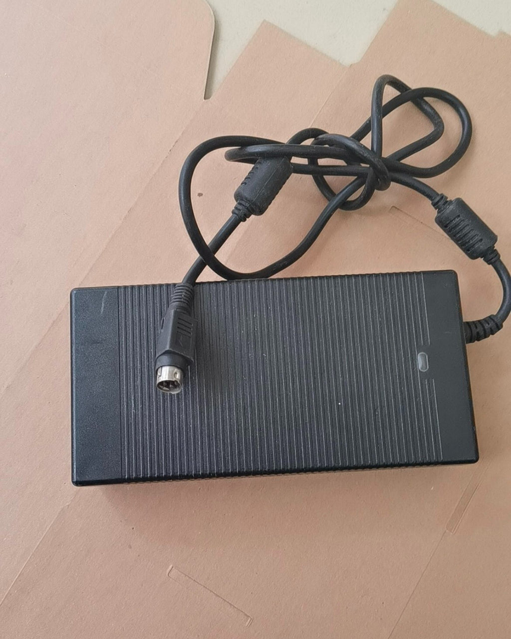1 ud. DELTA DPS-150AB-15 12 V 12,5 A 4 pines 150 W fuente de alimentación adaptador CA cargador