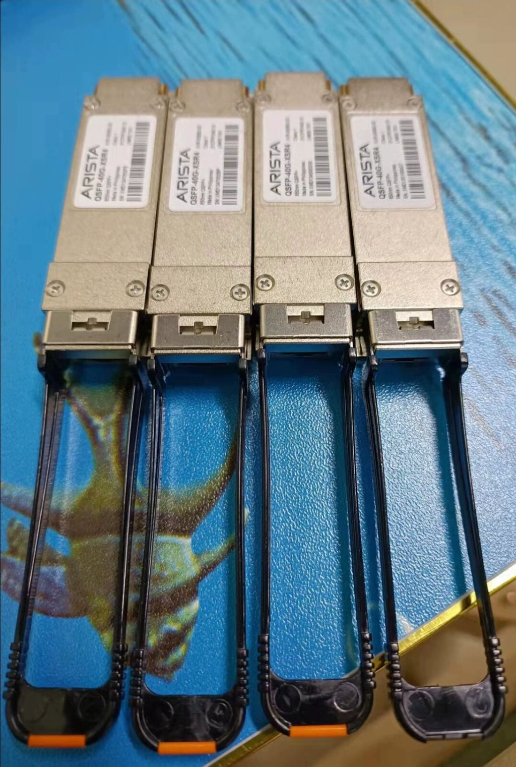 1 unidad de módulo transceptor ARISTA QSFP-40G-XSR4 40GBASE-XSR4 QSFP+ 300m genuino