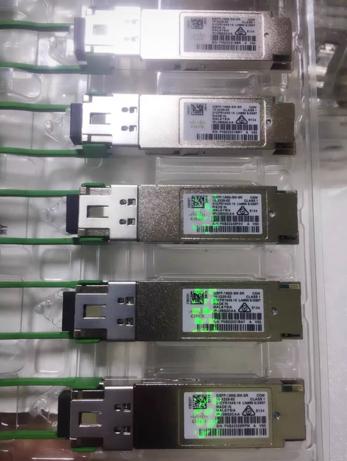 Lot of 2 Cisco QSFP-100G-SM-SR 100GBase Xceiver Module 10-3220-02 w/ Hologram