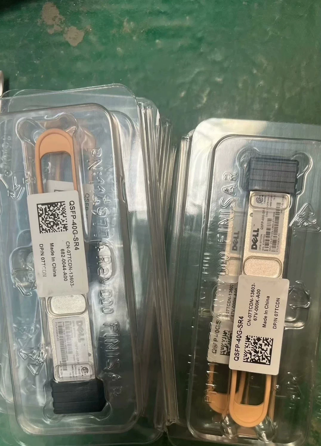 DELL EMC 7TCDN QSFP-40G-SR4 FTL410QE4C-FC QSFP+ 07TCDN TRANSCEIVER MODULE 1PCS