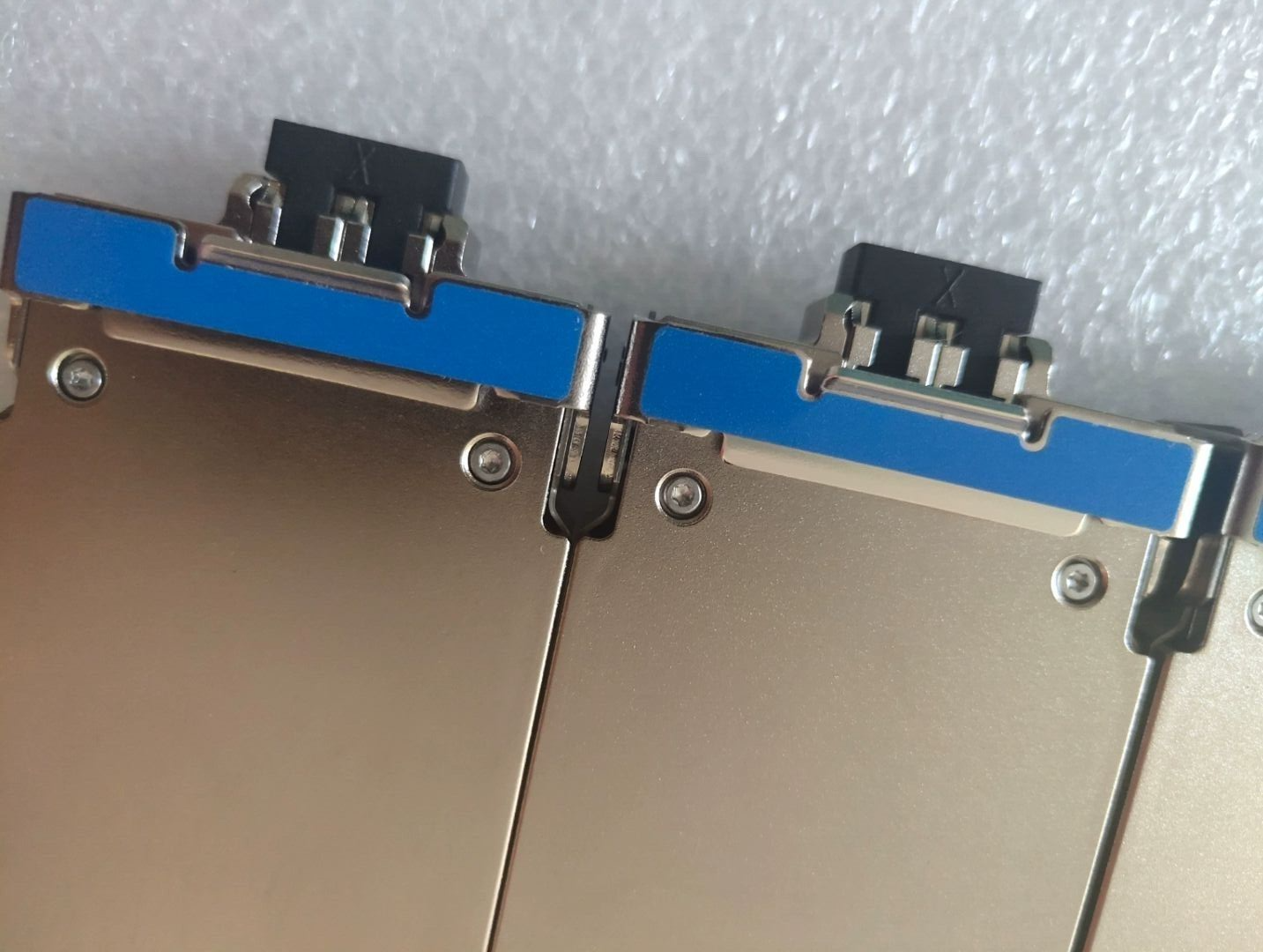 1 unidad transceptor Finisar FTLC1121RDNL CFP2 100GBASE-LR4 100G-4*25 10km 13xx SMF