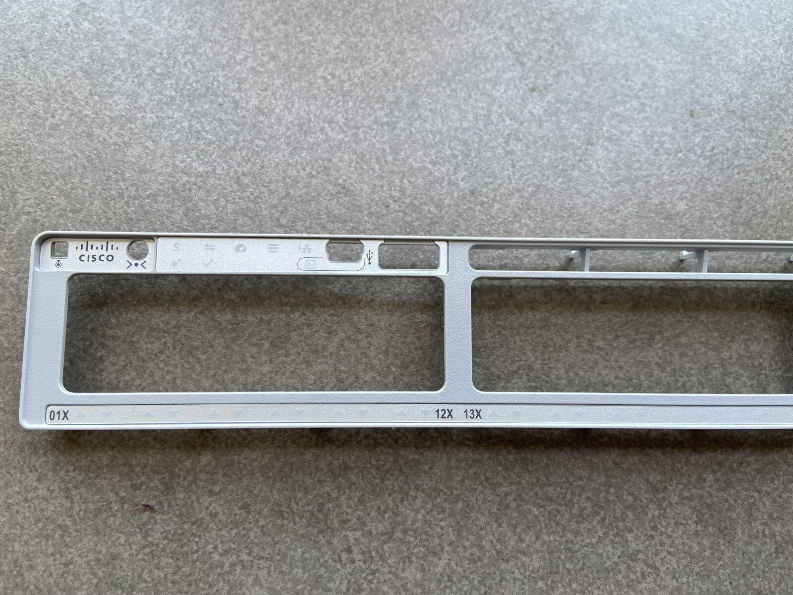 Cisco Catalyst C9300L-48P-4X-E  or 4X-A PoE 4X10G Faceplate for Replacement