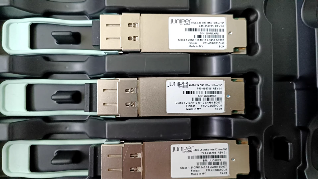 1PCS JUNIPER 740-056705 JNP-QSFP-40G-LX4 40GE-LX4 OM3 100m 1310nm SMF MODULE