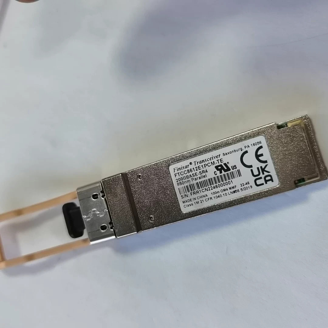 1 unidad Finisar FTCC8612E1PCM Módulos transceptores 200GBASE-SR4 QSFP56 SR4 de 100 m