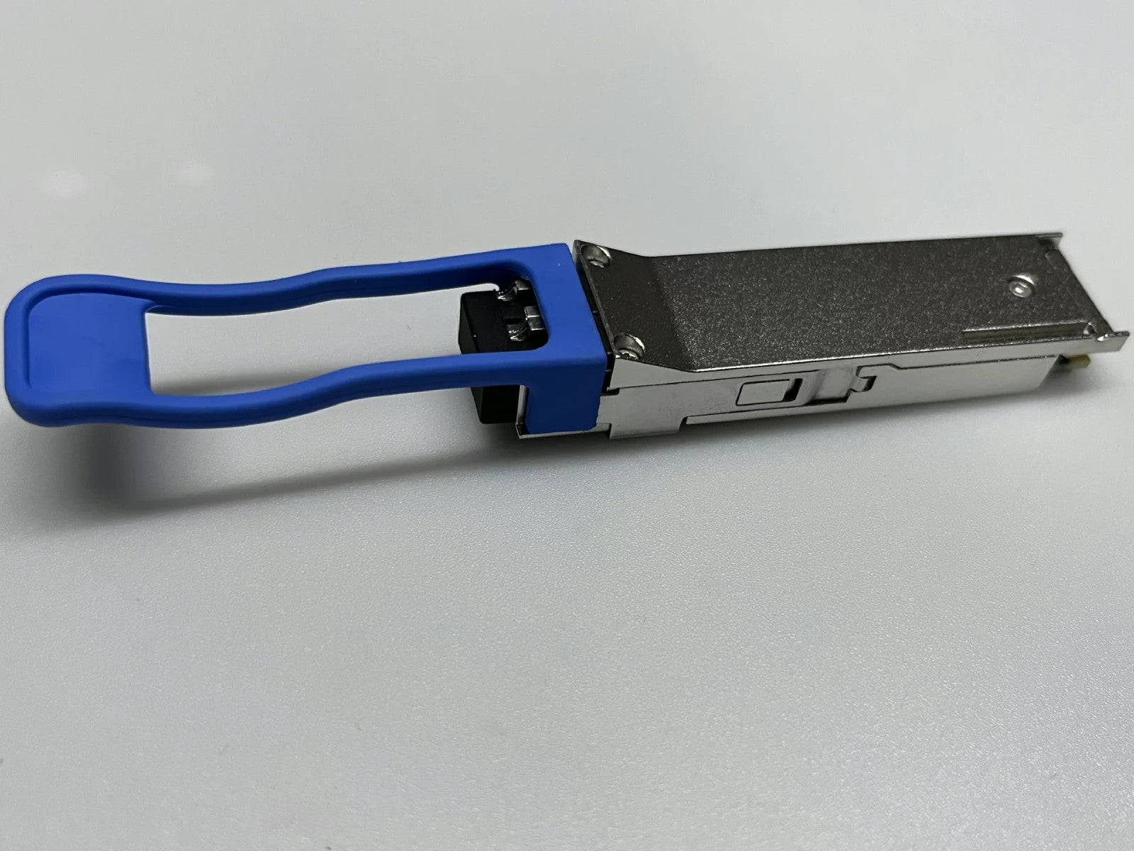 HP 720190-B21 720192-001 HPE BladeSystem c-Class 40Gb QSFP+ LR4 for HPE Synergy