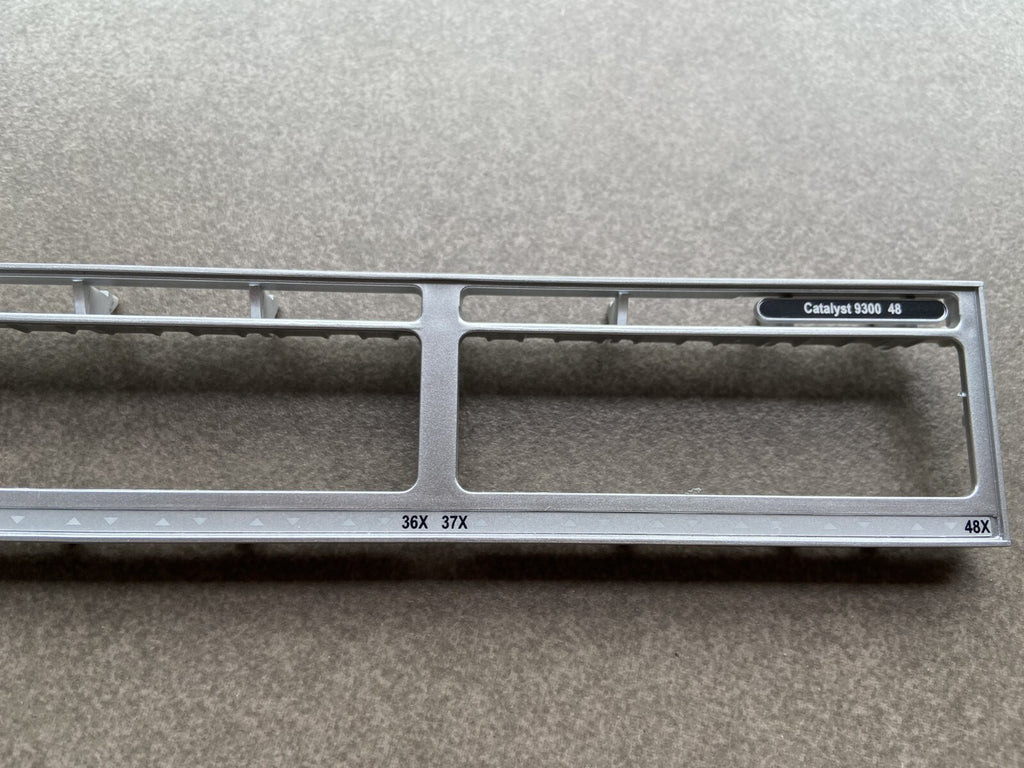Cisco Catalyst C9300-48T-E C9300-48T-A Embellecedor frontal para reemplazo