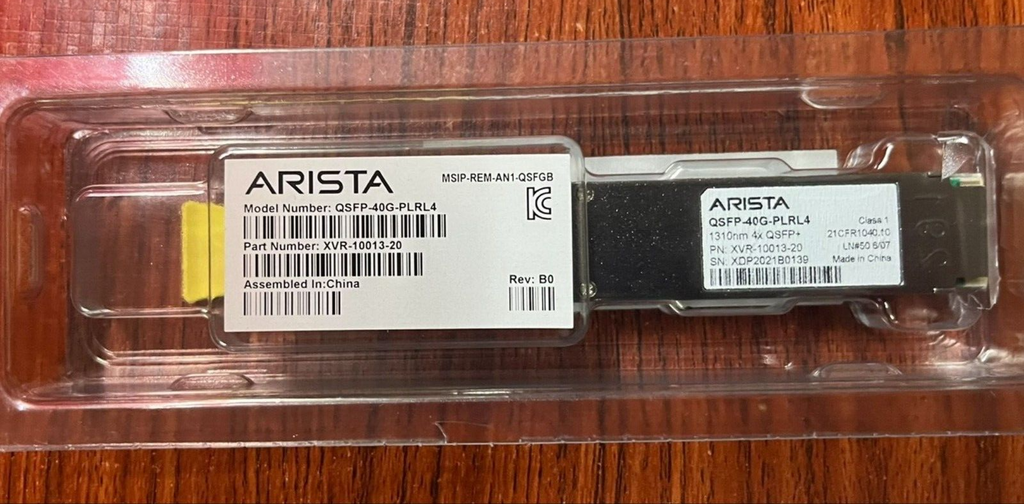 1pcs Genuine ARISTA QSFP-40G-PLRL4 Optical Transceiver XVR-10013-20 QSFP+ Module