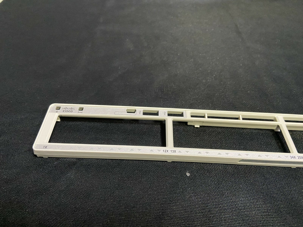 Cisco C9200L-48P-4G-E / 4G-A Catalyst 4x1G PoE faceplate for replacement