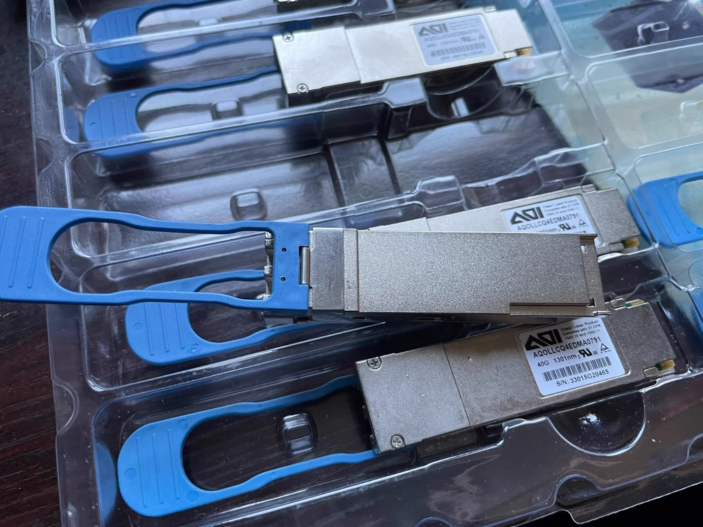 2pcs AOI QSFP+ Optical Transceiver 40G LR4 10km CWDM PIN C-Temp AQOLLCQ4EDMA0791