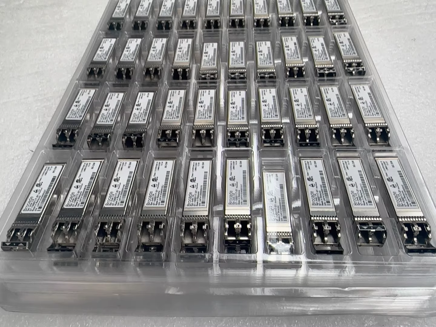 10pcs Brocade 57-1000117-01 8GB FC 850nm SW SFP+ Fiber Optic Transceiver