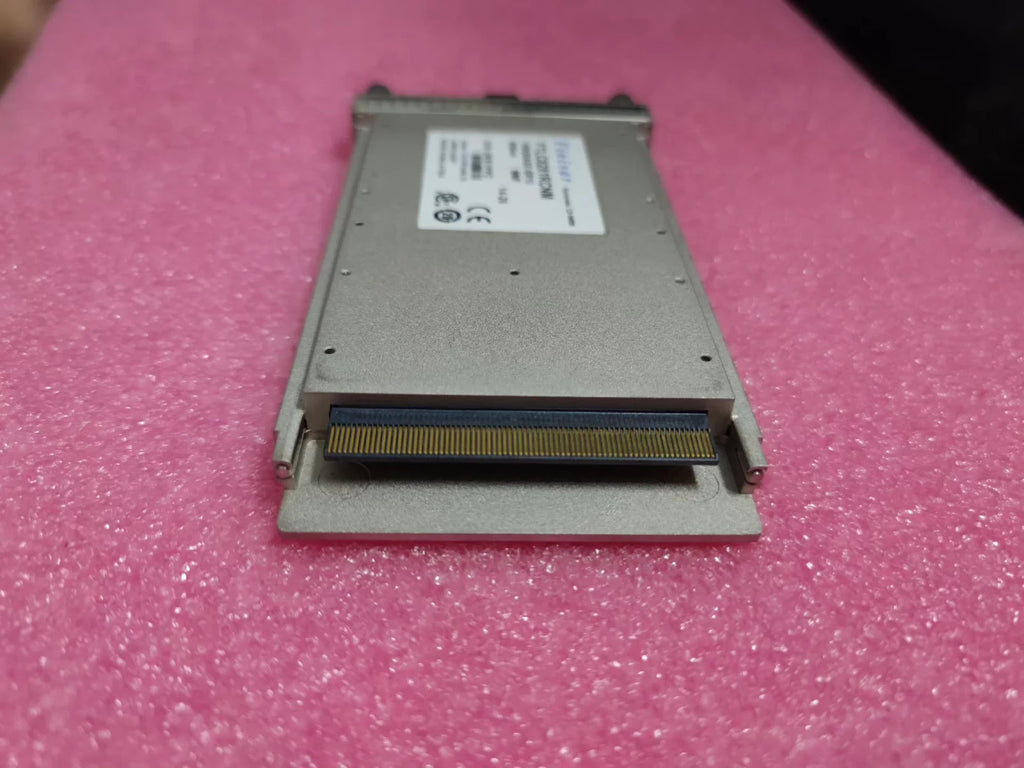 Finisar 100GbE FTLC8281RCNM CFP 100GBASE-SR10 850nm MPO/MTP MMF QSFP28 100G