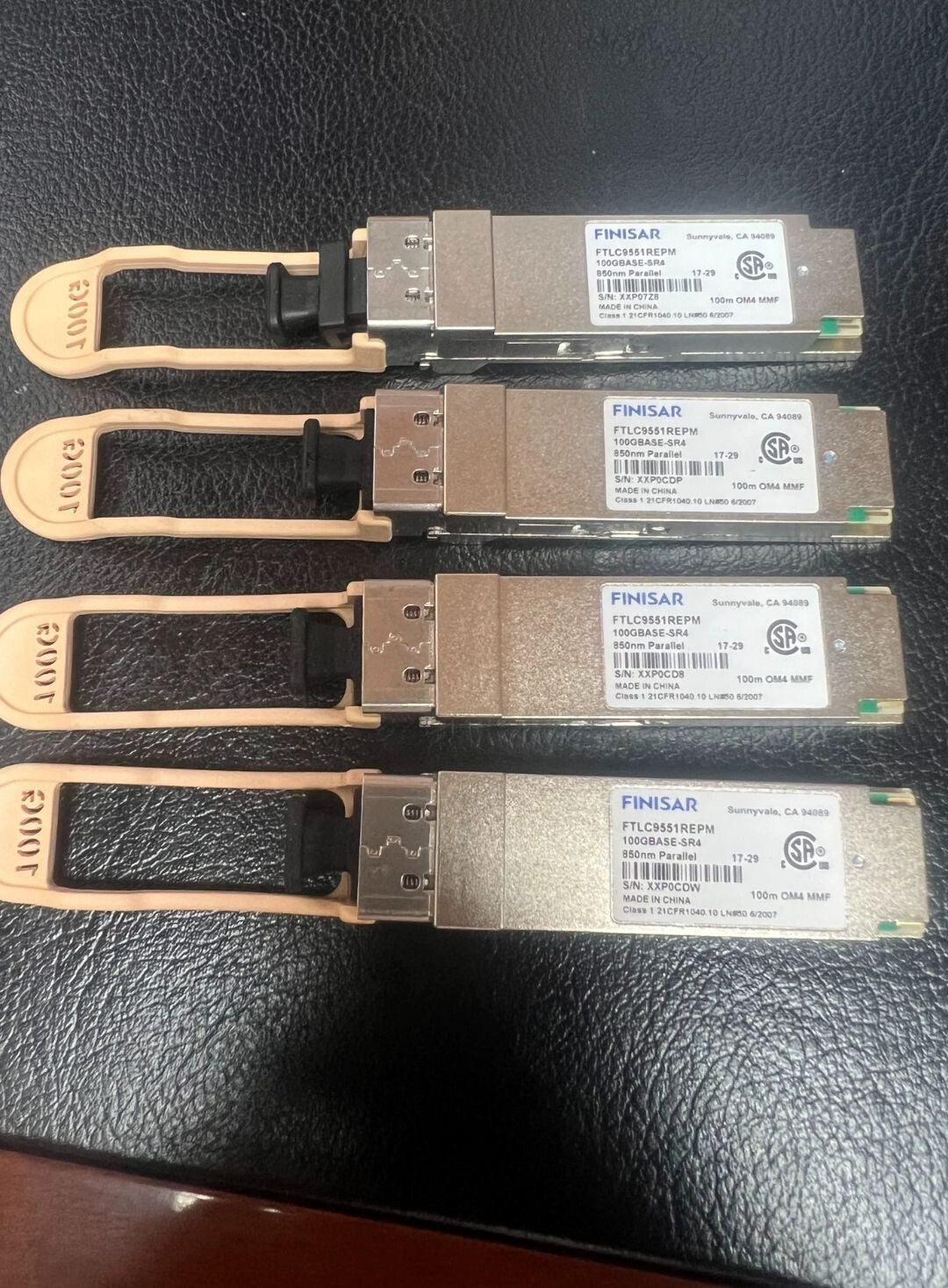 2pcs FINISAR FTLC9551REPM 100GBASE-SR4 850nm Parallel 100M OM4 MMF Transceiver