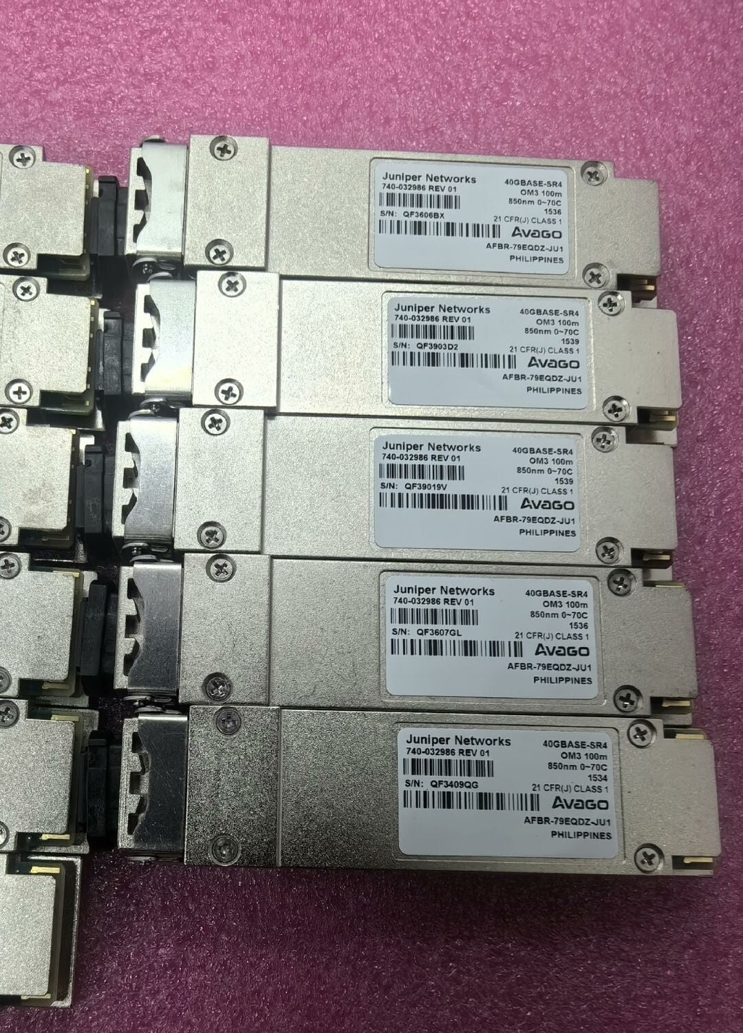 2 Stk. Juniper 740-032986 QFX-QSFP-40G-SR4 40Gbps OM3 850nm Avago AFBR-79EQDZ-JU1