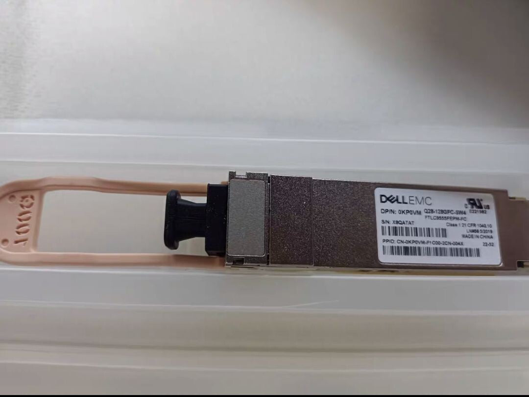 1pcs Dell EMC Q28-128GFC-SW4 0KP0VM FTLC9555FEPM-FC 100Gb SR4 QSFP28 Transceiver