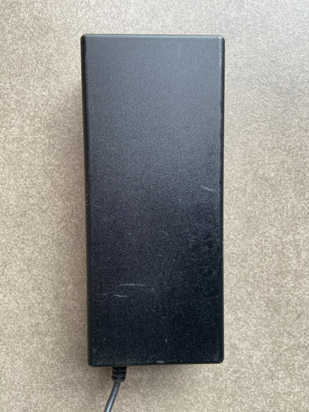 Cisco ADP-90ER B Adaptador de corriente AC 90w Meraki = 640-47010 54V 1.67A Buen estado