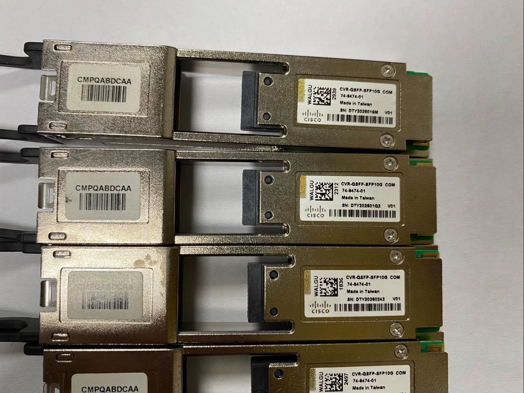 1pcs Genuine CVR-QSFP-SFP10G Cisco 40G QSFP+ to 10G SFP+ Adapter 74-9474-01