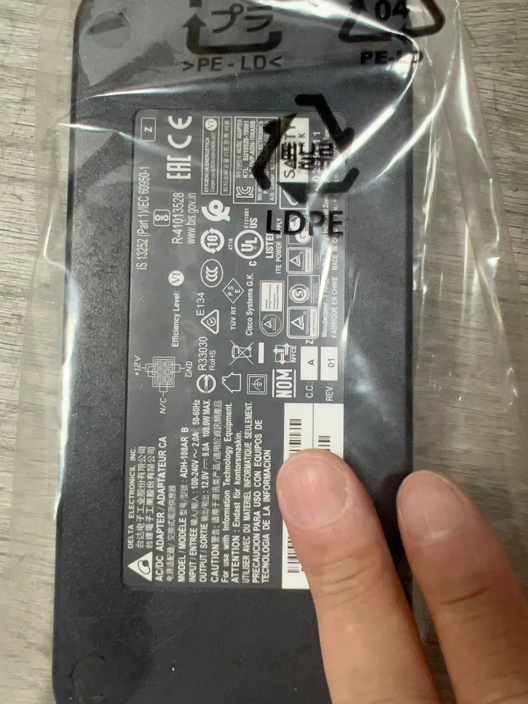 Adaptador de corriente alterna Cisco C9800-AC-110W para C9800-L-F-K9 C9800-L-C-K9 con cable