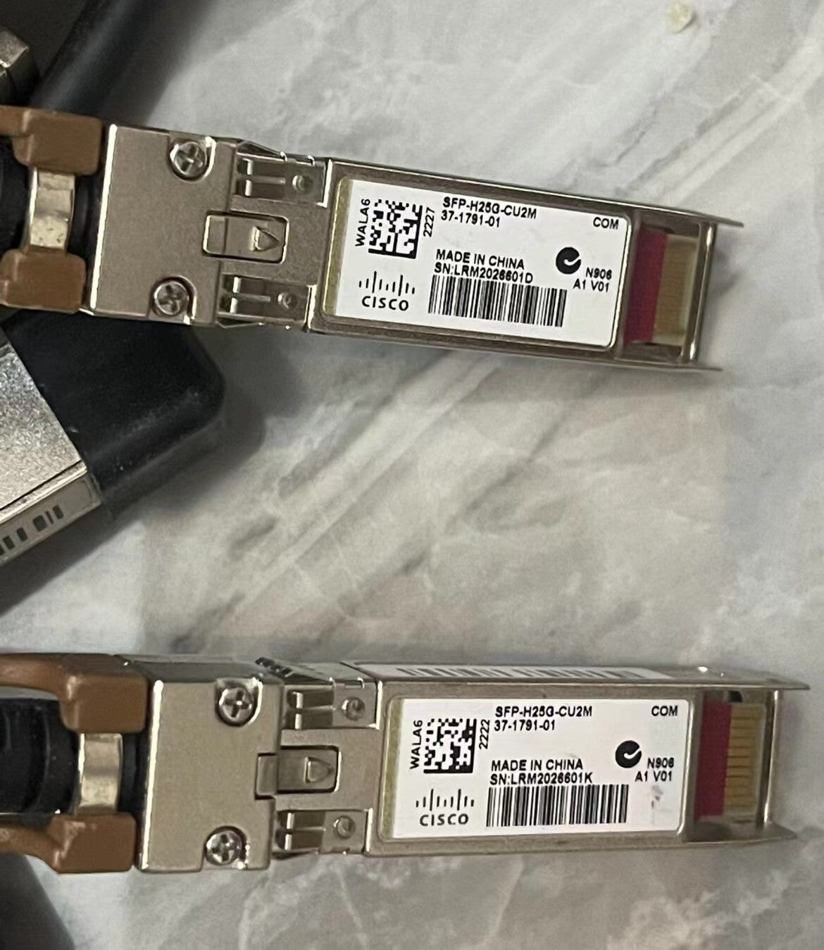 1 St. Gebraucht Cisco SFP-H25G-CU2M 2M 25GBASE VIA Fedex P1