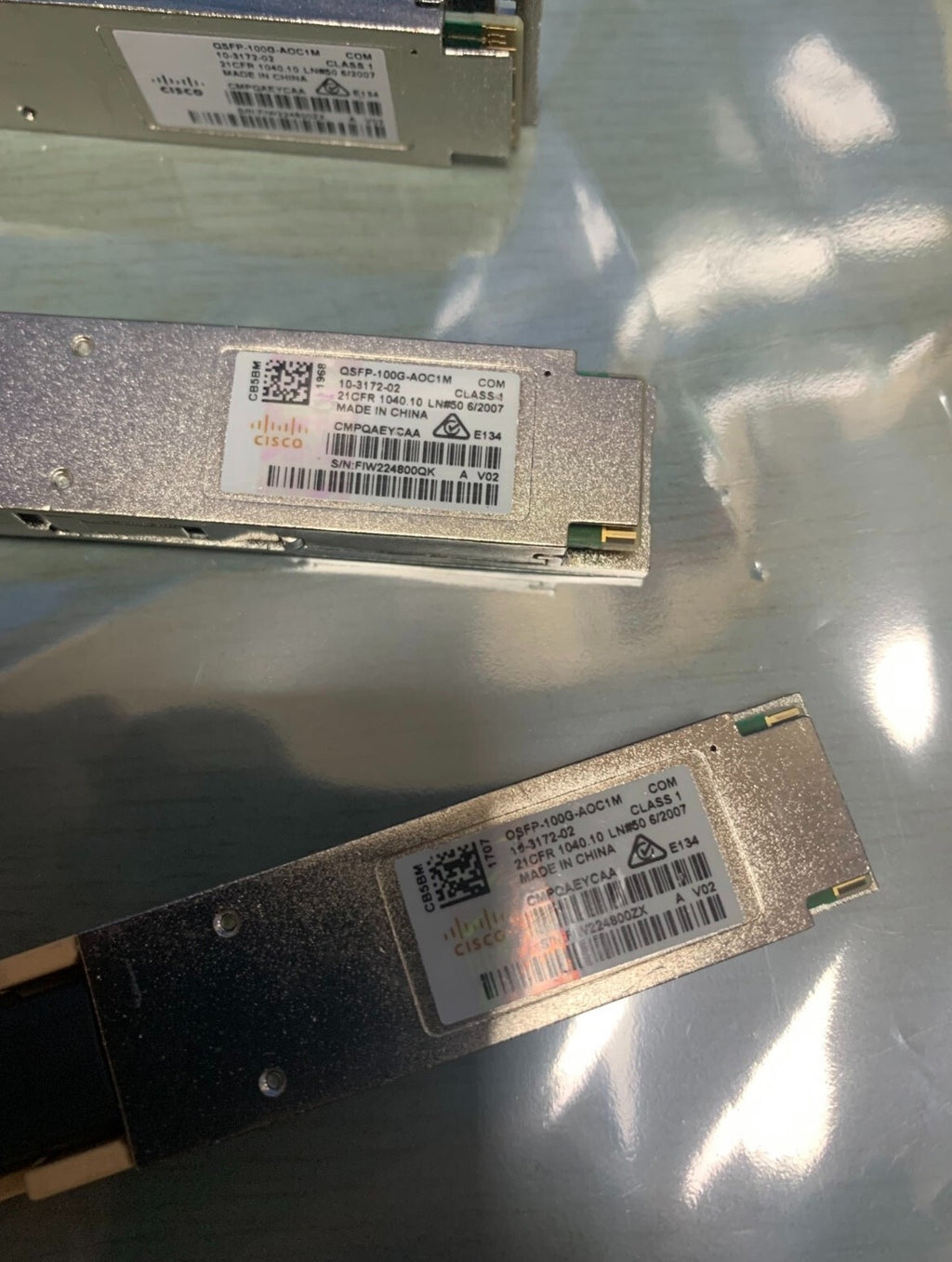 1PC Used Cisco QSFP-100G-AOC1M 100GBASE QSFP Active Optical Cable VIA Fedex P1