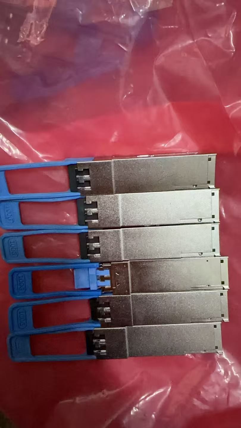 1PCS Juniper 740-074685 WOTREBG5AA SMF 10km 1310nm QSFP-100G-LR4-2 TRANSCEIVER