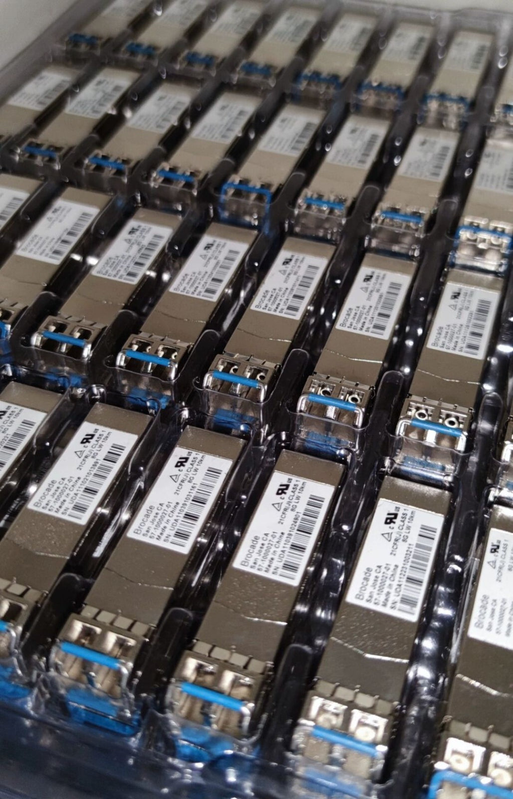 2 Stück Brocade 8Gb 57-1000027-01 XBR-000153 LW Duplex 10Km SFP+ Optischer Transceiver