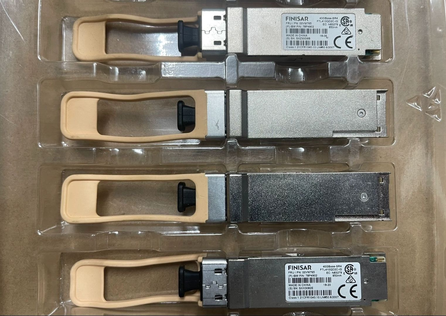 2pcs Finisar FTL410QD2C-IG IBM 78P4902 40Gbase-SR4 850nm 300M QFSP28 Transceiver