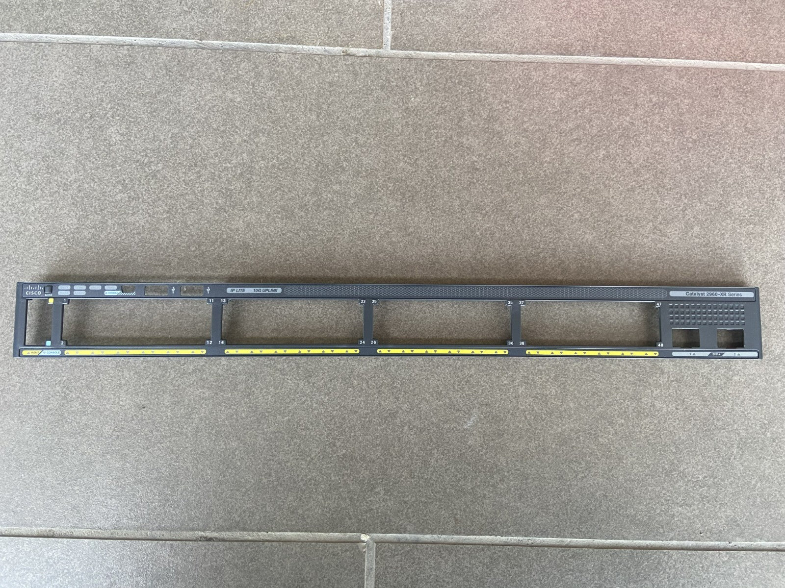 Cisco Catalyst WS-C2960XR-48TD-I 10G UPLINK Faceplate for Replacement