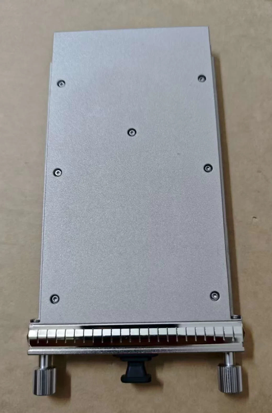 Finisar 100GbE FTLC8281RCNM CFP 100GBASE-SR10 850nm MPO/MTP MMF QSFP28 100G