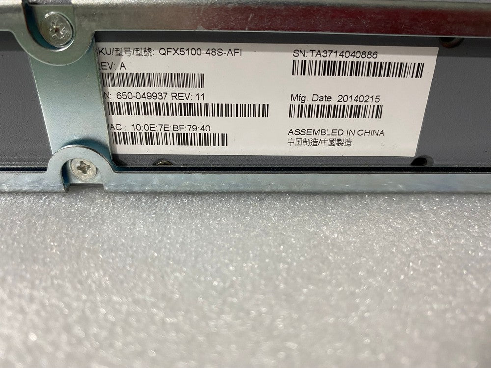 Juniper QFX5100-48S-AFI 48x 10Gb SFP+ 6x QSFP 40GE Switch with Power & Rack kit