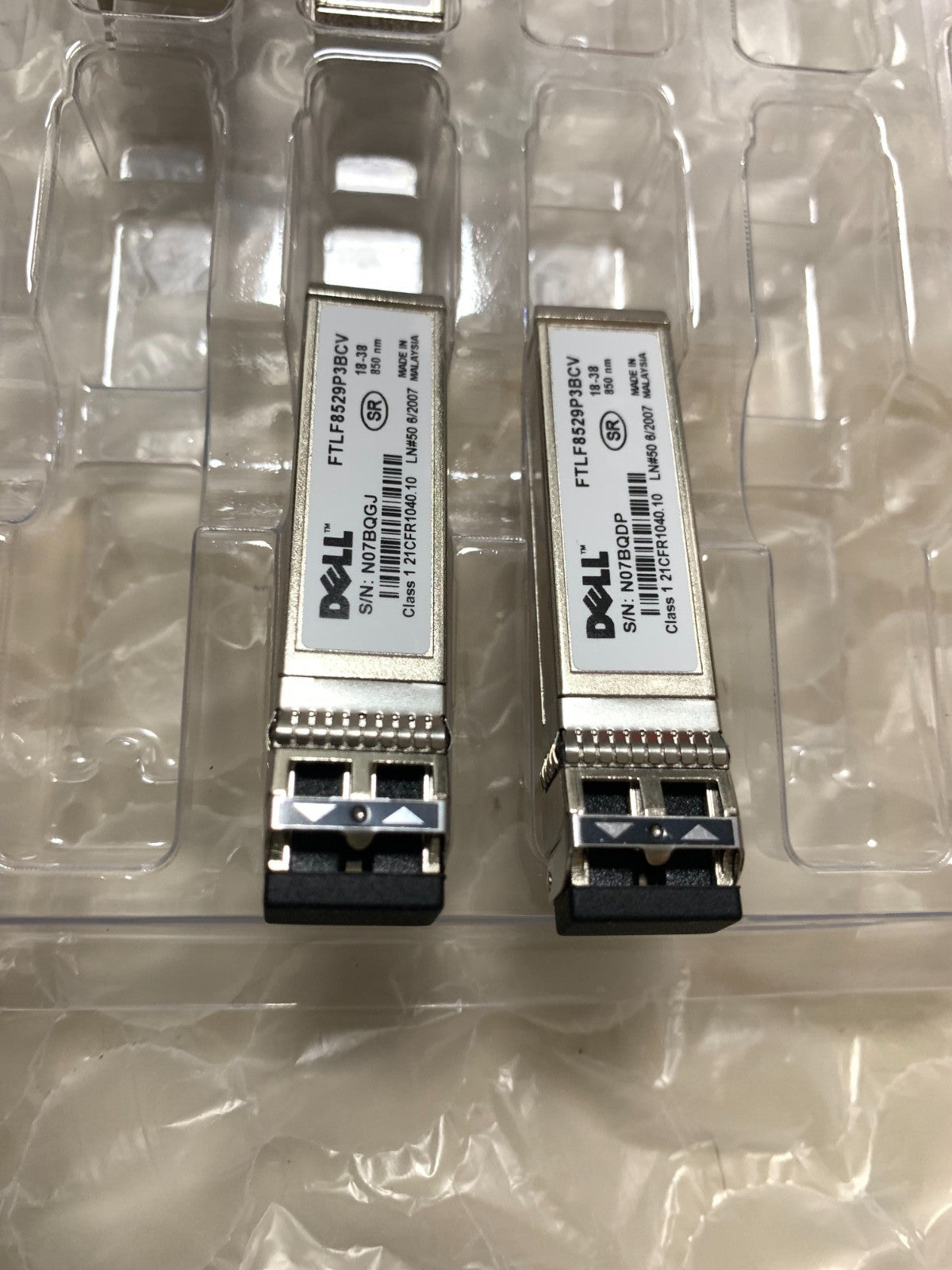 1 Stk. Original Dell FTLF8529P3BCV | 16GFC MMF 850nm VCSEL SFP+ Transceiver-Modul