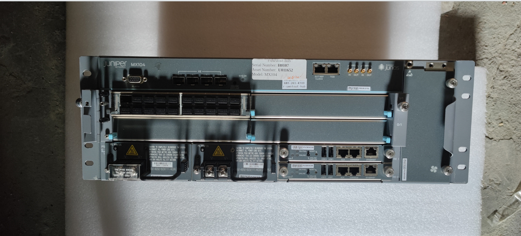 Juniper MX104 Router W/ 2X PWR-MX104-AC POWER丨FAN and MIC-3D-20GE-SFP Card