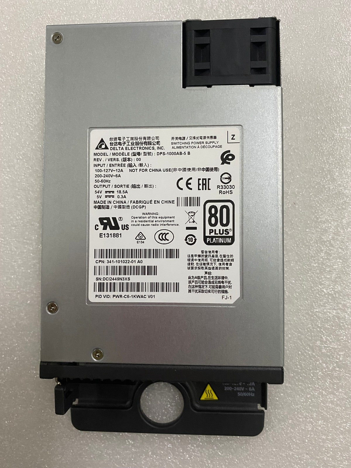 Fuente de alimentación Cisco PWR-C6-1KWAC 80 Plus Platinum para la serie Cisco 9200