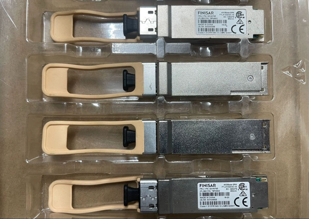 2pcs Finisar FTL410QD2C-IG IBM 78P4902 40Gbase-SR4 850nm 300M QFSP28 Transceiver