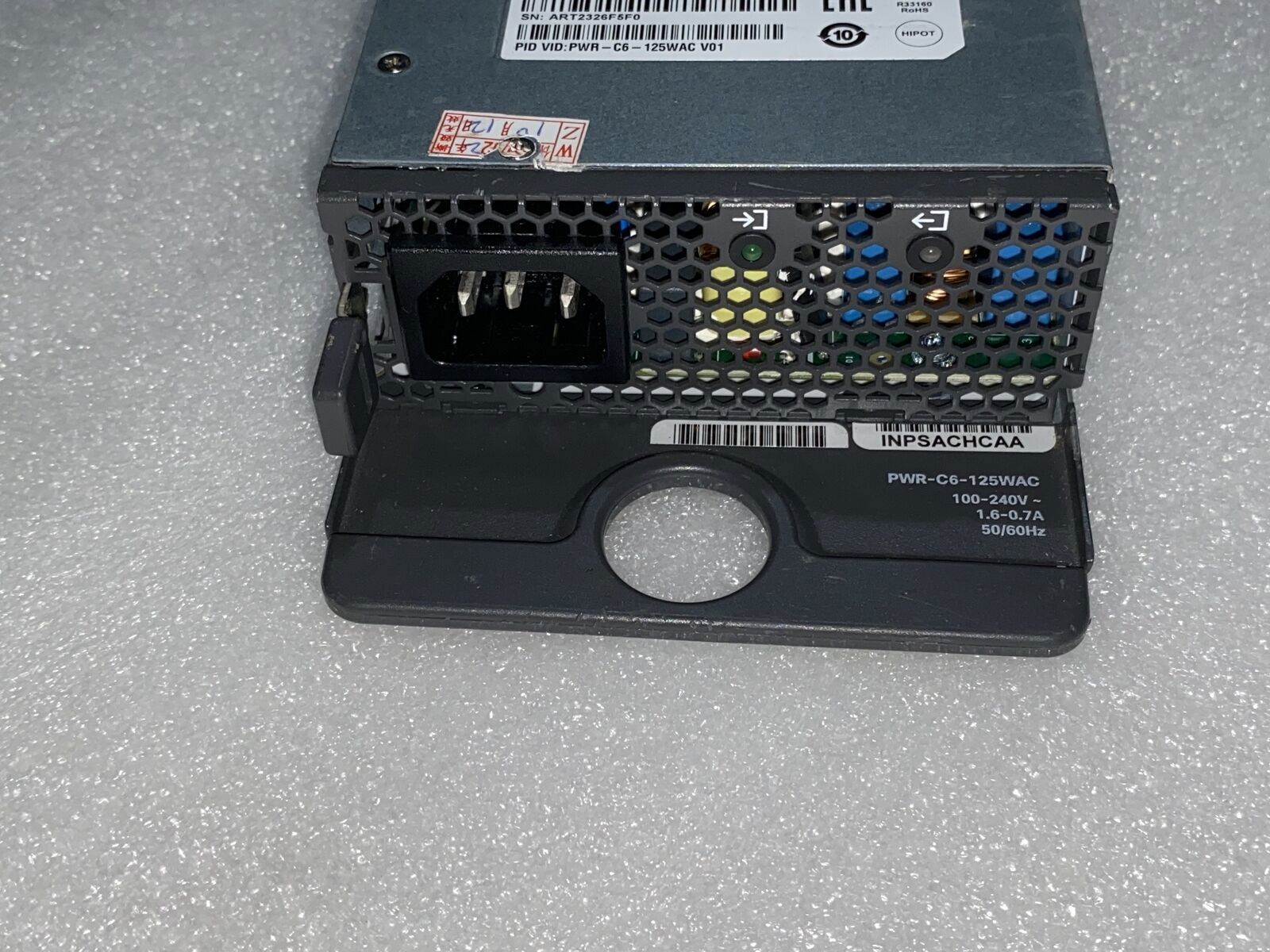 Fuente de alimentación de CA Cisco PWR-C6-125WAC de 125 W para switches Catalyst serie 9200