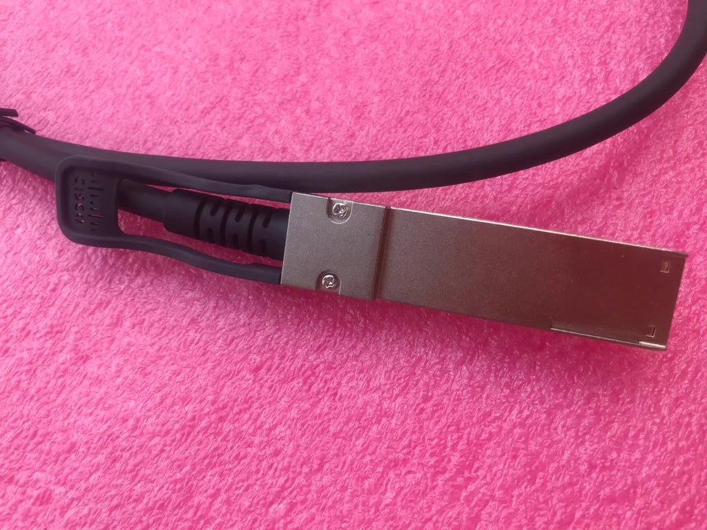 Genuine Cisco QSFP-H40G-CU1M 37-1317-03 1M 40 Gbps Transceiver Twinax DAC Cable