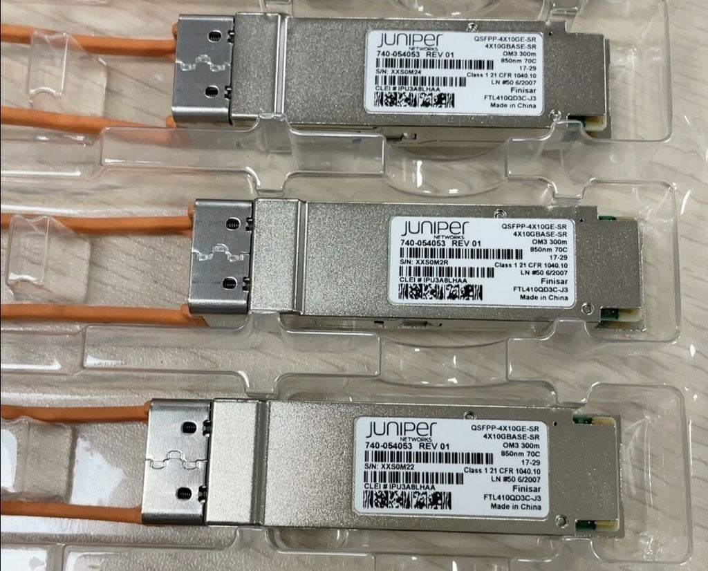 1pcs Juniper QSFPP-4X10GE-SR JNP-QSFPP-4X10GE-SR OM3 300M Finisar FTL410QD3C-J3